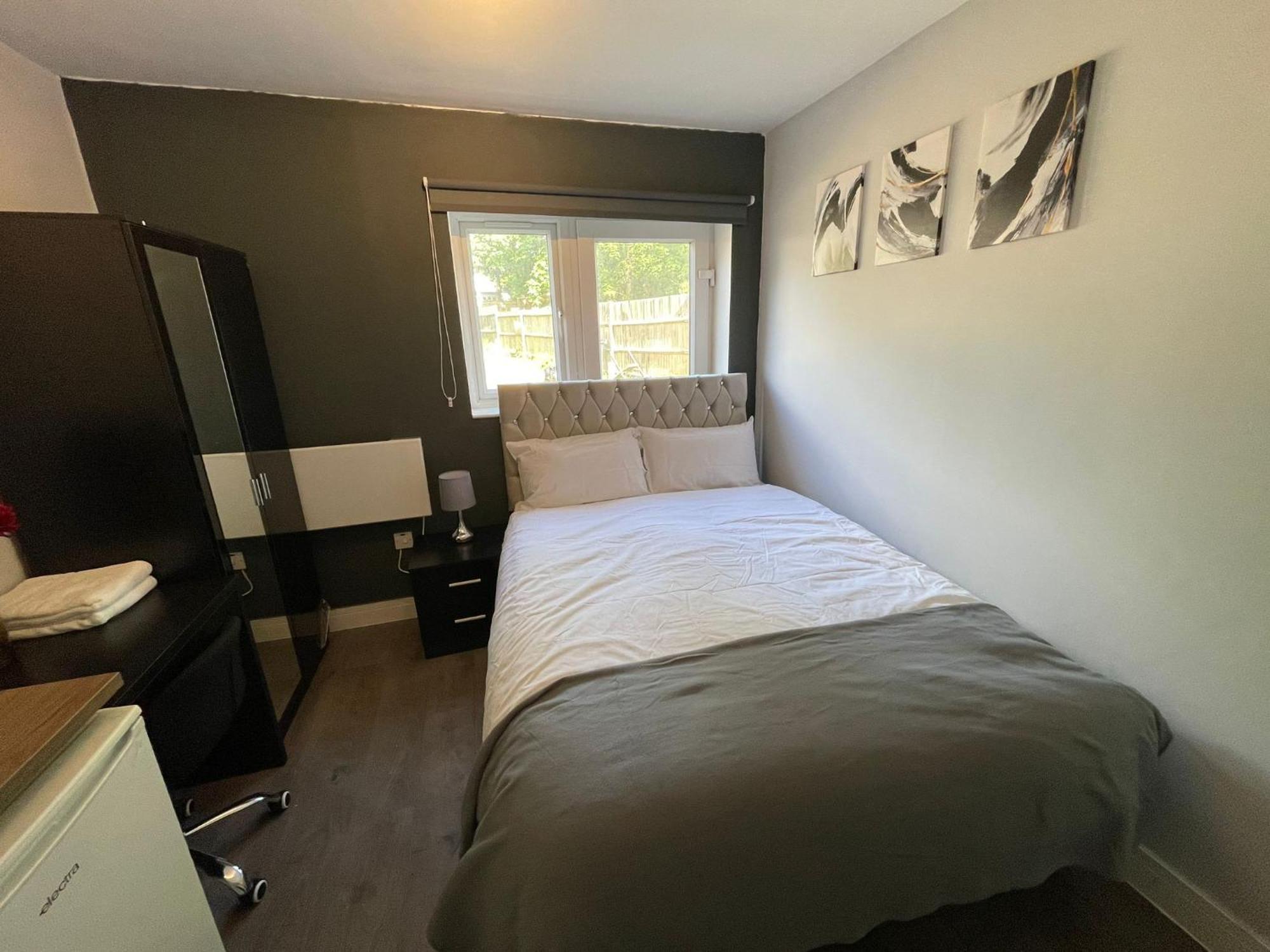 Letzi Premium Cozy Retreat Private En-Suite Rooms, Wembley London Exterior photo